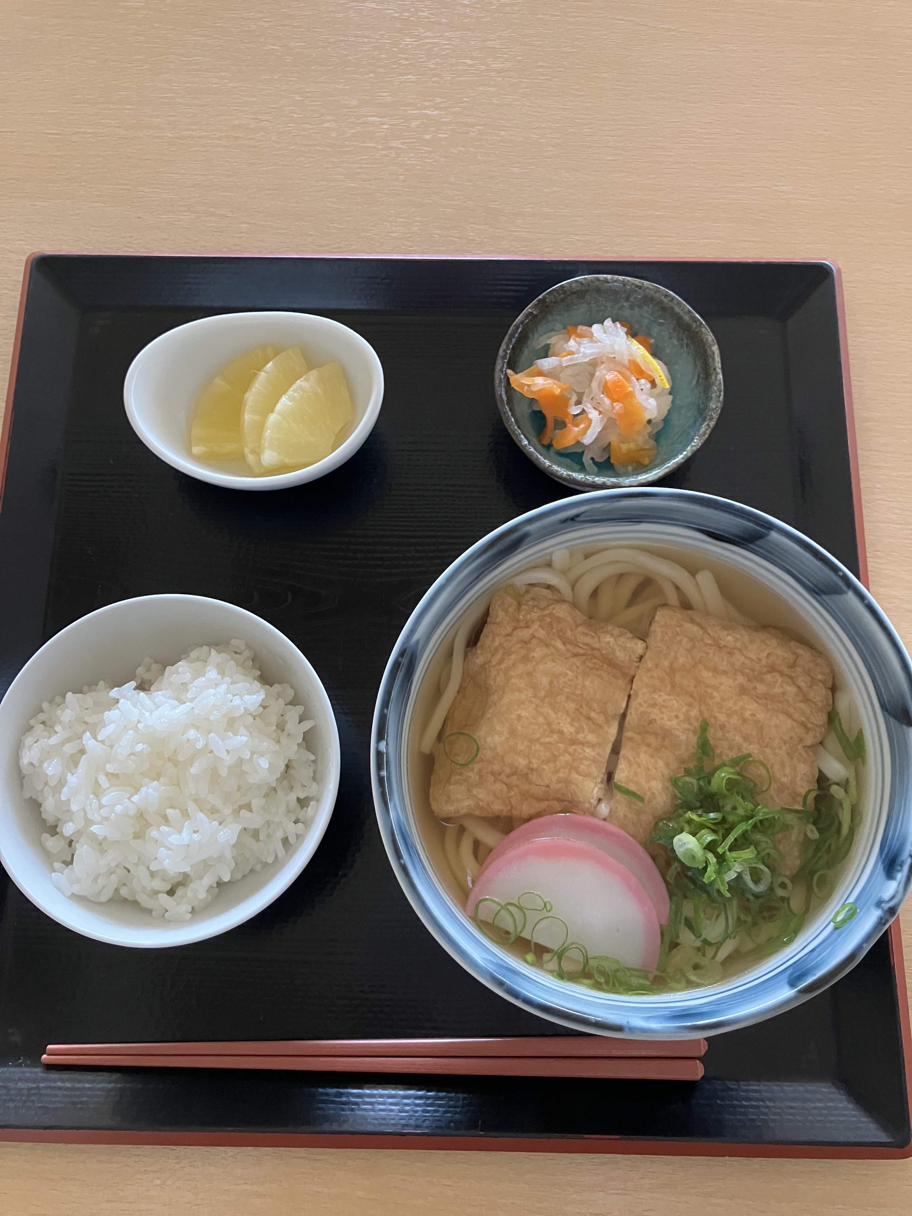 本日の献立「きつねうどん」～厨房～